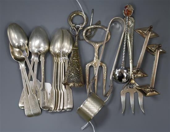 Thirteen silver fiddle pattern teaspoons, a napkin ring and sundry small silver and plated flatware, total weighable silver 12.65oz